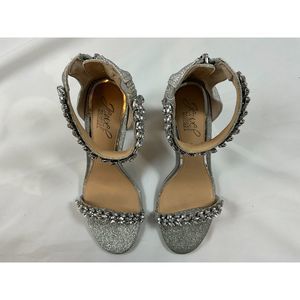 Jewel Badgley Mischka Mayra Ankle Strap Evening Shoe Silver Sz 8 Slightly Used
